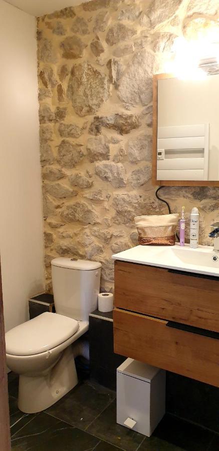 Apartamento L'Huile Et L'Eau Antraigues Exterior foto